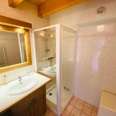 Duplex Chaleureux Pres Du Grand Massif Express Avec Balcon Et Garage Prive - Fr-1-624-33 Apartment Samoens